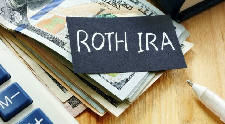 conceptual-hand-written-text-showing-roth-ira-伟德ios appSmartAsset