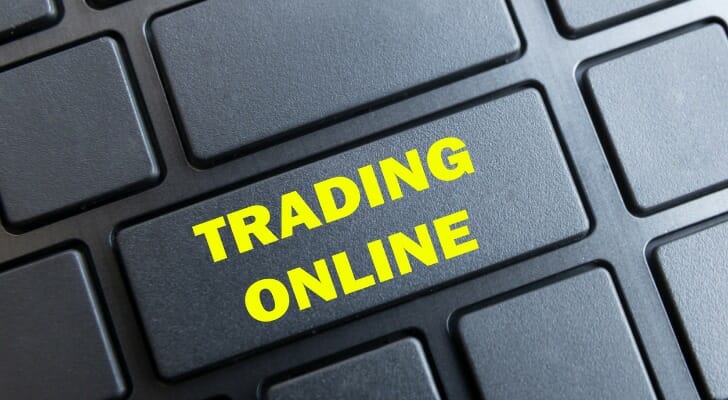 PC key marked "TRADING ONLINE"