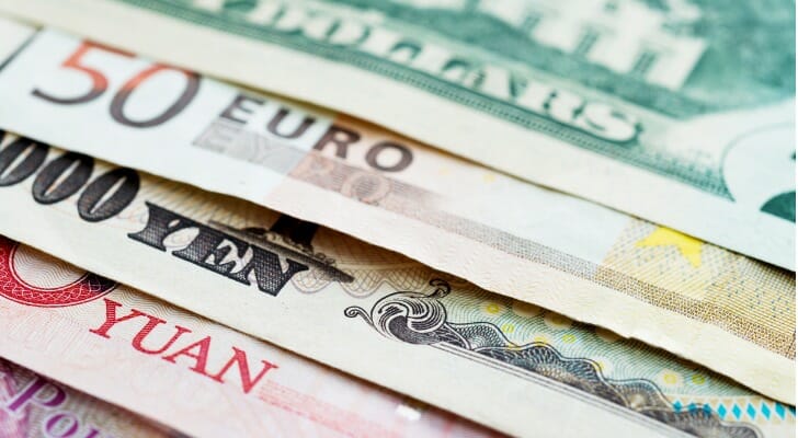 can you make money by buying other currencies
