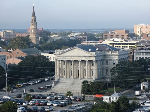 5 Places to Live if You're Young, Broke and Single in the South - charleston