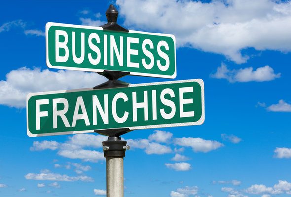 The Difference Between a Franchise and an Affiliate