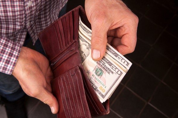 Pros and Cons of Financing Your Closing Costs - SmartAsset