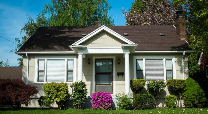 can u buy a house with cash