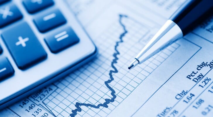 comparing-load-vs-no-load-mutual-funds-smartasset