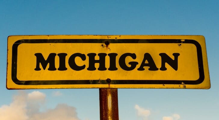best places to retire in michigan