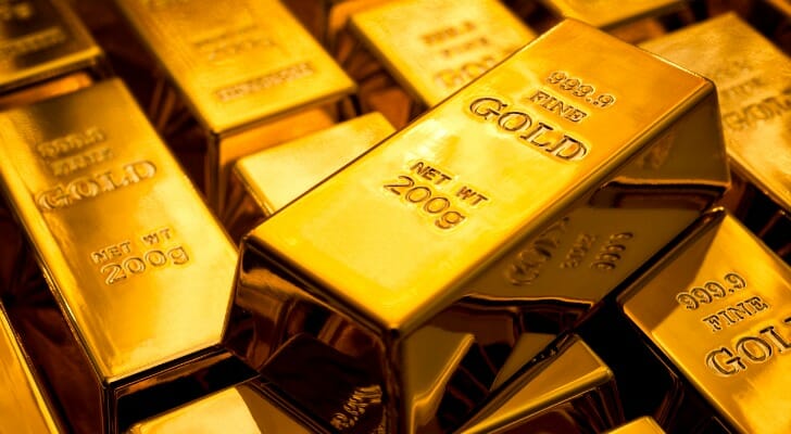 how does a gold standard discourage investment
