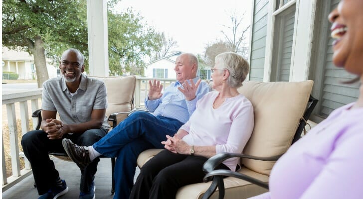 最好的积极成年社区提供充足的机会与别人退休人员有趣