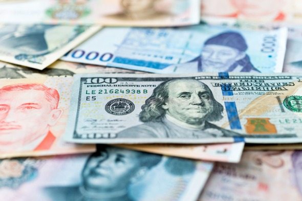 Where Should You Exchange Foreign Currency?
