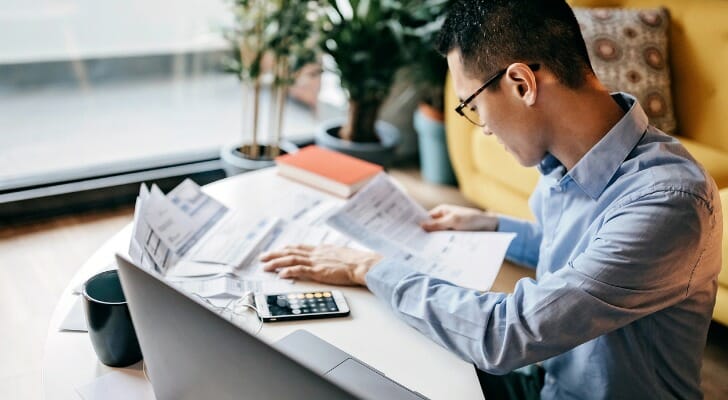 How to Invest https://dr5dymrsxhdzh.cloudfront.net/blog/images/ab6826016/2020/01/japanese-man-calculating-financial-bills-at-home-picture-id1168618923.jpg Million for Income