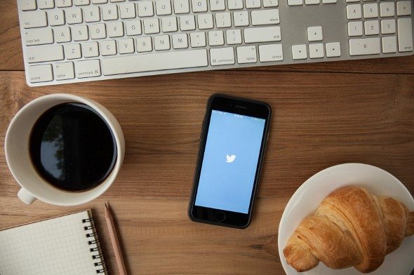 How to Make Money on Twitter